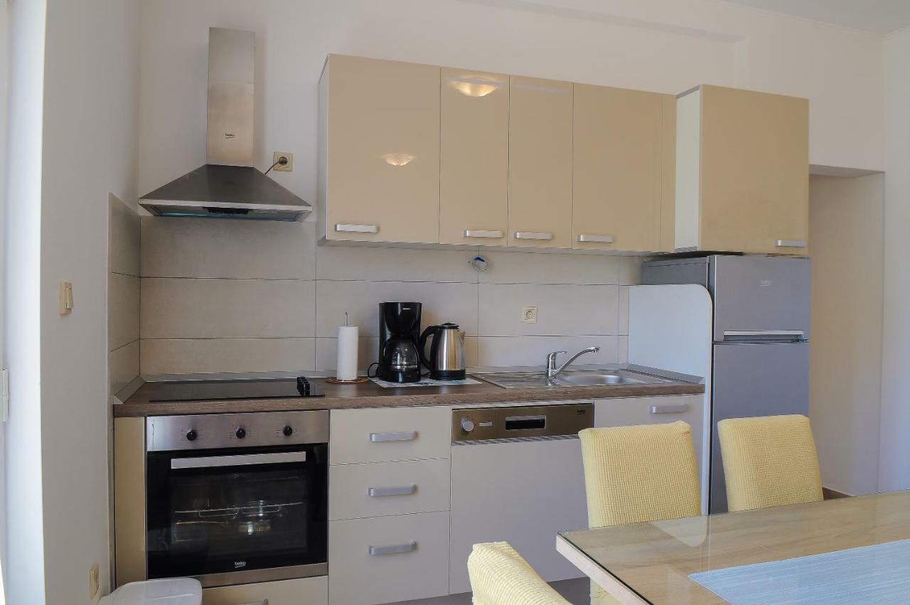 Apartment Neva Split Exterior photo